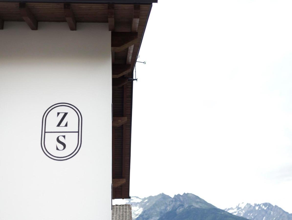 Zum Sonnentor App Larix Apartment Lutago Exterior foto