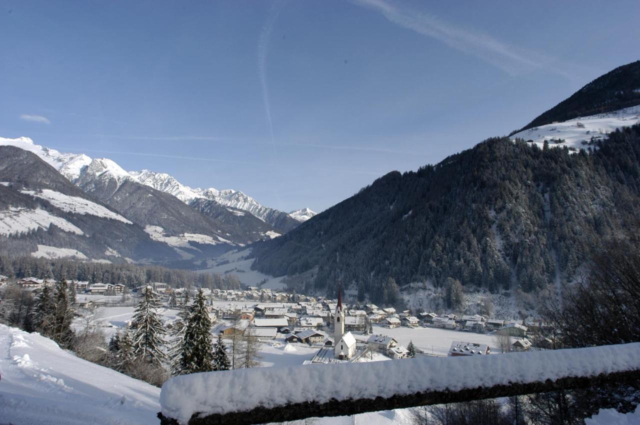 Zum Sonnentor App Larix Apartment Lutago Exterior foto